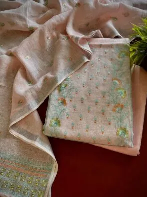 Exquisite Embroidered Suits - Craftsmanship in Every Stitch