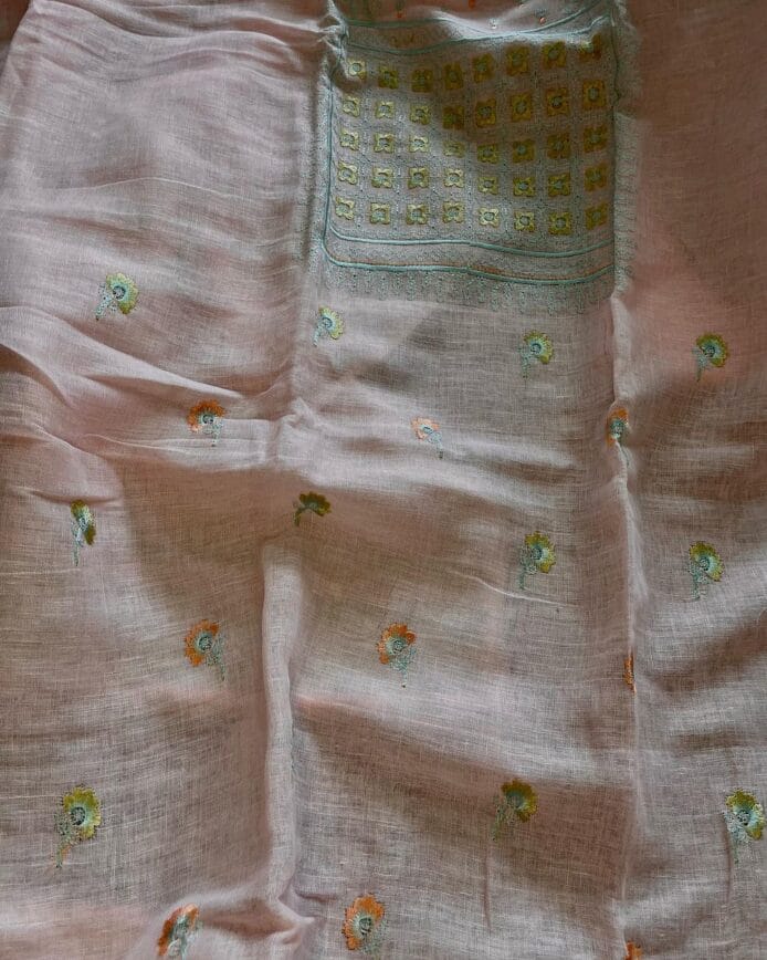 Exquisite Embroidered Suits - Craftsmanship in Every Stitch