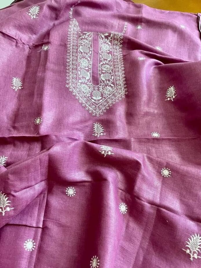 Linen Chicken Embroidery Suits on the floor